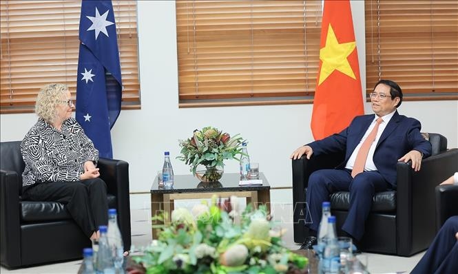 PM encourages stronger parliamentary links between Vietnam and Australia